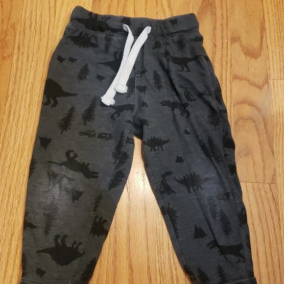 Toddler 2T casual bundle 🦖 - Picture 3 of 3